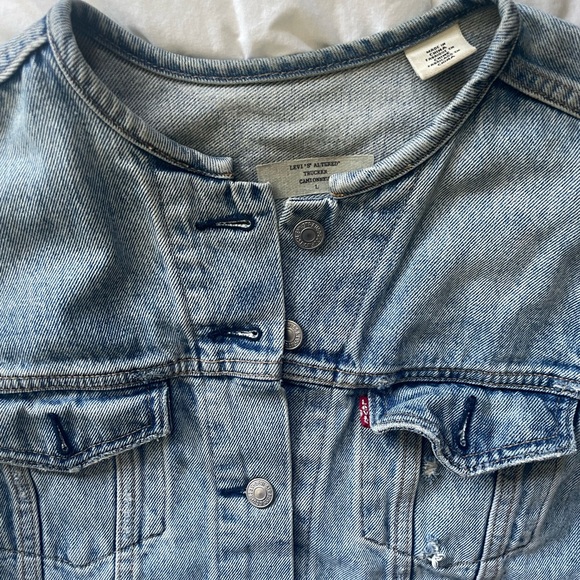 Levi's Altered Trucker Jacket - Picture 2 of 4